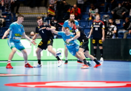 Viachaslau BOKHAN (74), Johannes GOLLA (04), Kai HÄFNER (25) during the handball match Germany vs Belarus, Men’s EHF EURO 2022 Hungary, Slovakia, Bratislava, 14.01.2021, Mandatory Credit © Axel Heimken / kolektiff